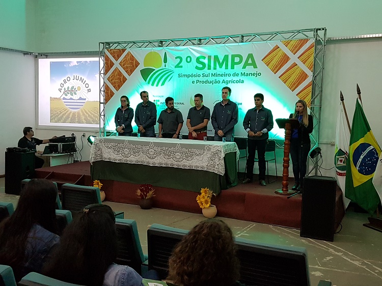 Autoridades participam da cerimônia de abertura do SIMPA.