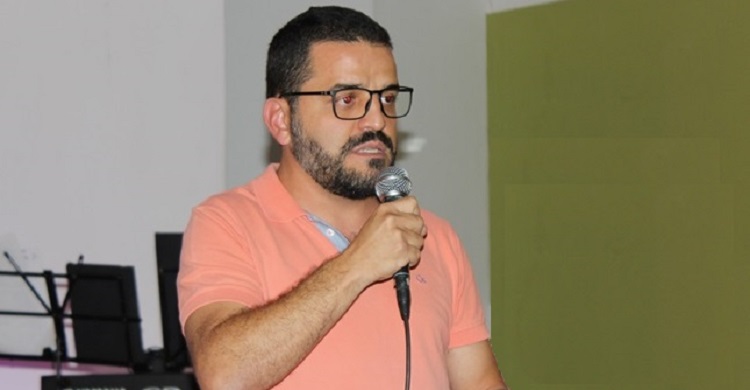 Professor Flávio Calheiros publica livro sobre extrema-direita no Brasil (Foto: Ascom Campus Poços de Caldas)