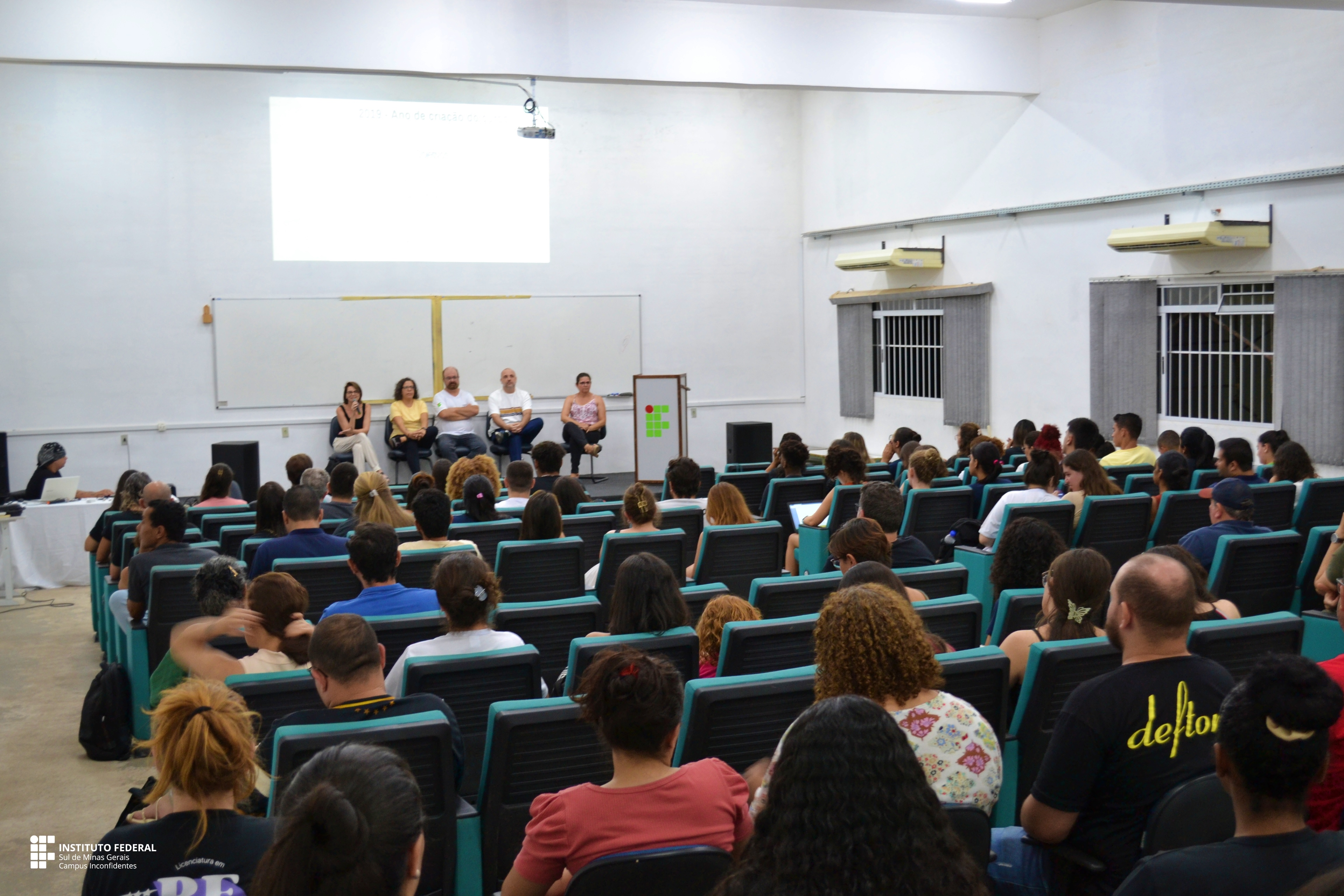 Educadores debatem desafios da Educação Básica, no Auditório do CPA (Foto: Divulgação)