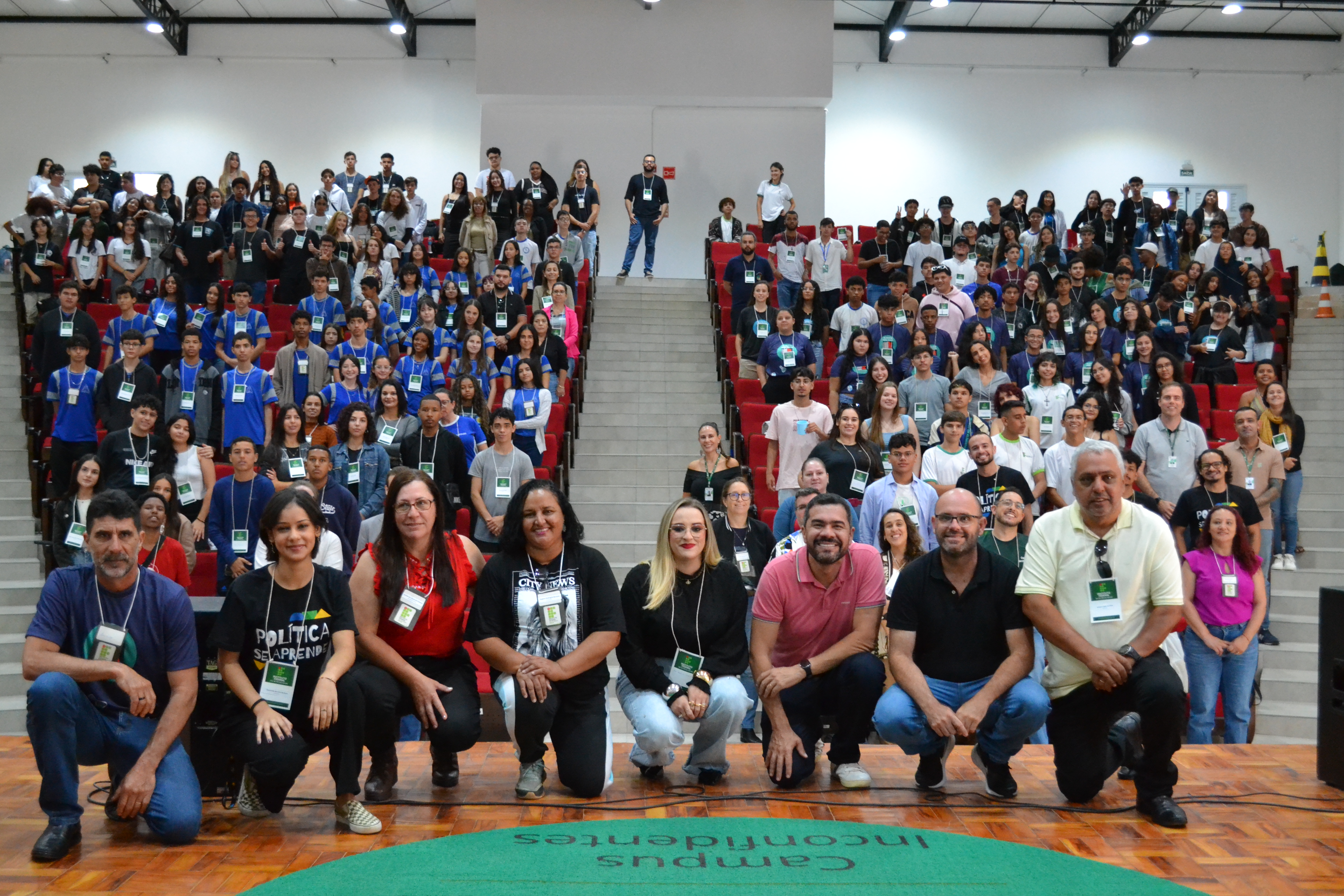Estudantes de 10 municípios da região se encontram no Auditório "Professora Cristiane Cordeiro" (Foto: Ascom)