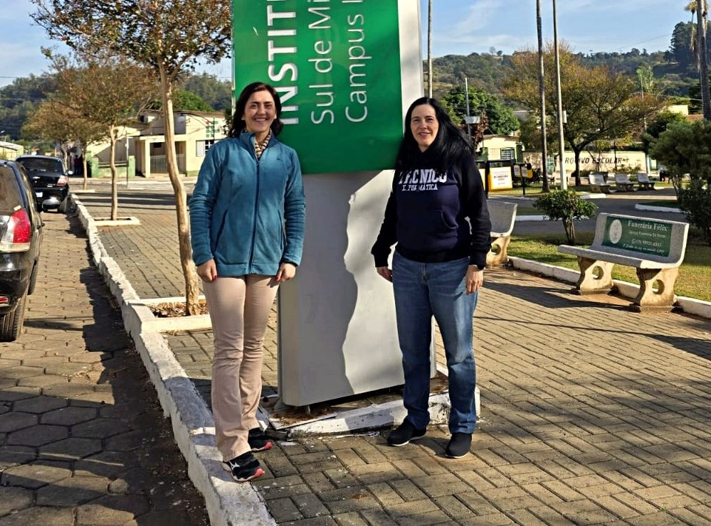 Professoras Luciana Faria e Maria de Fátima Bueno coordenaram projeto aprovado pela FAPEMIG. (Foto: Divulgação)